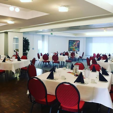 Parkhotel Обертсхаузен Экстерьер фото