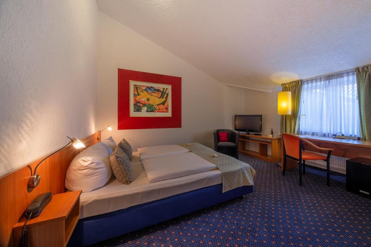 Parkhotel Обертсхаузен Экстерьер фото