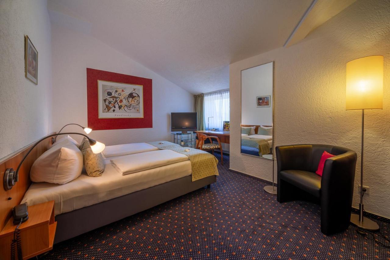 Parkhotel Обертсхаузен Экстерьер фото